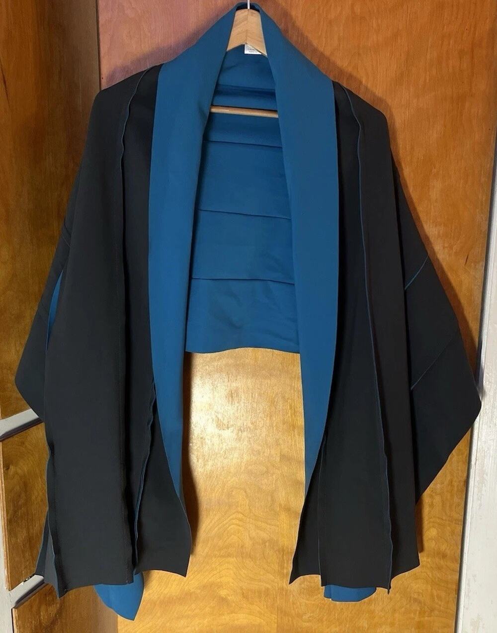 Maria Pinto Charcoal Gray M2057 Sculpted Structured Form Wrap Jacket Shawl OS